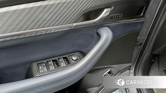 Renault Korea (Samsung) Grand Coleos 2024 Серебристо-серый из Кореи, фото 4