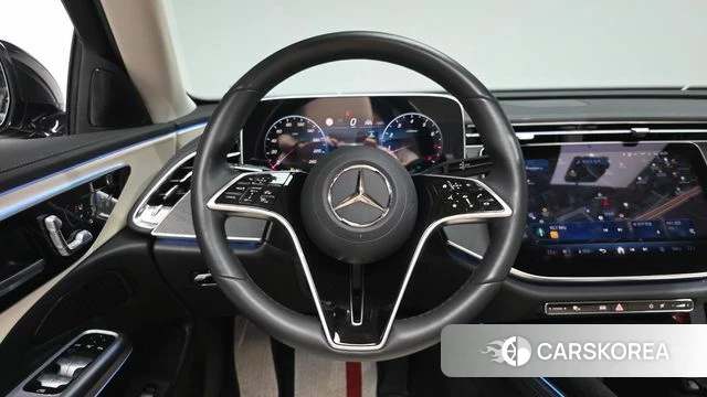 Mercedes-Benz E-Class W214 2024 Черный из Кореи, фото 4