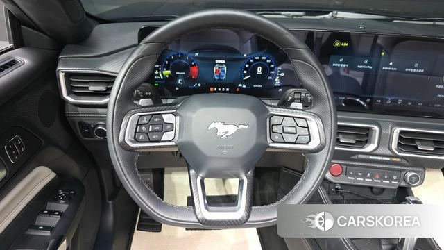 Ford Mustang 7th Generation 2024 Черный из Кореи, фото 4