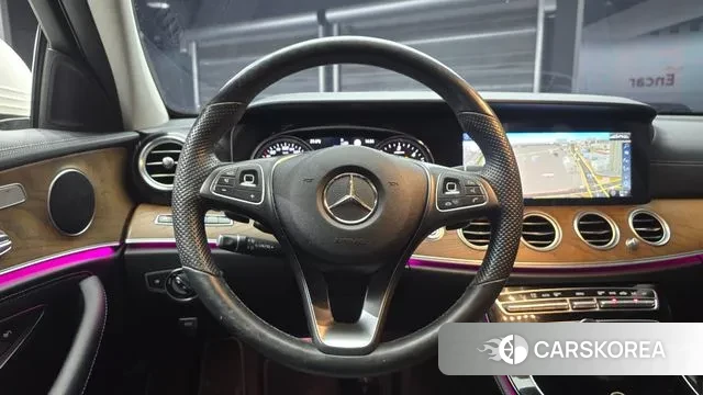 Mercedes-Benz E-Class W213 2018 Белый из Кореи, фото 4