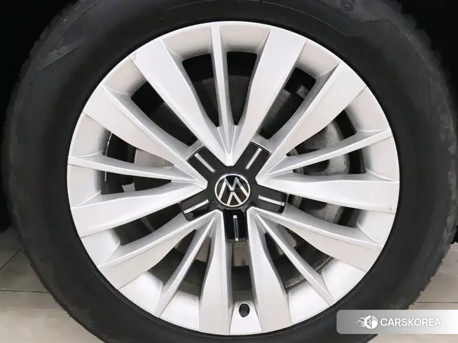 Volkswagen Viloran 2024 Черный из Китая, фото 4