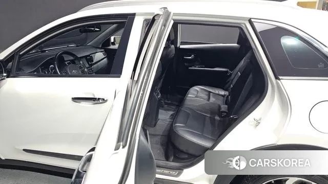 Kia Niro 2018 Белый из Кореи, фото 4