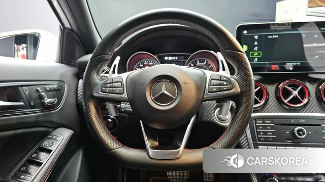 Mercedes-Benz A-Class W176 2018 Белый из Кореи, фото 4