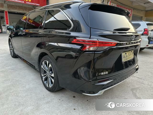Toyota Grevia 2023 Черный из Китая, фото 4
