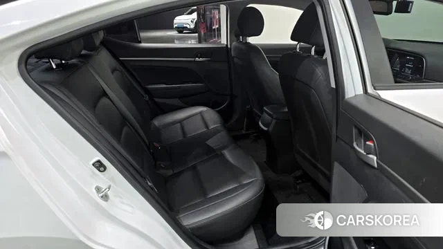 Hyundai Avante AD 2018 Белый из Кореи, фото 4