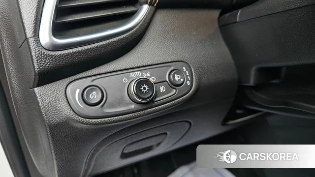 Chevrolet (GM Daewoo) The New Trax 2018 Белый из Кореи, фото 4
