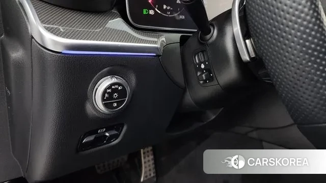 Mercedes-Benz C-Class W206 2022 Белый из Кореи, фото 4