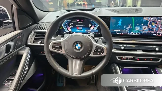 BMW X6 (G06) 2024 Светло-серебряный цвет из Кореи, фото 4