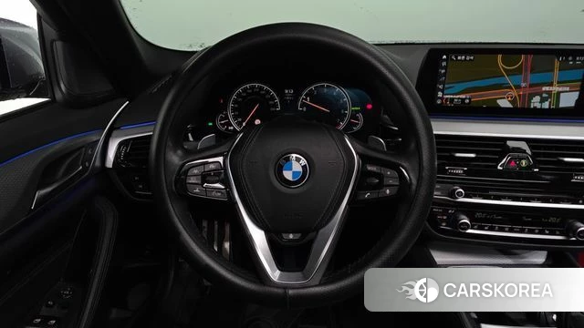 BMW 5 Series (G30) 2018 Серый из Кореи, фото 4