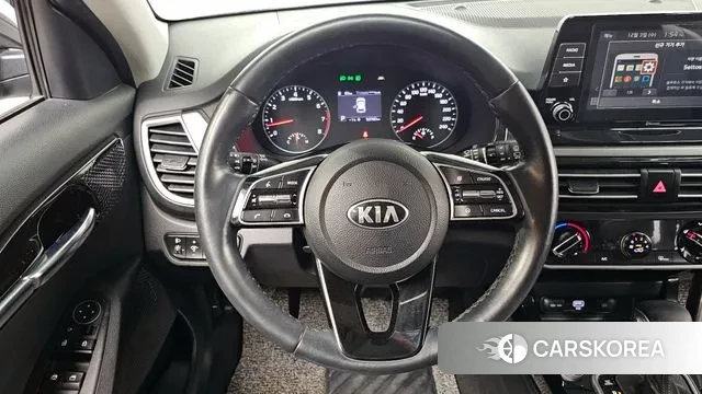 Kia Seltos 2021 Серый из Кореи, фото 4