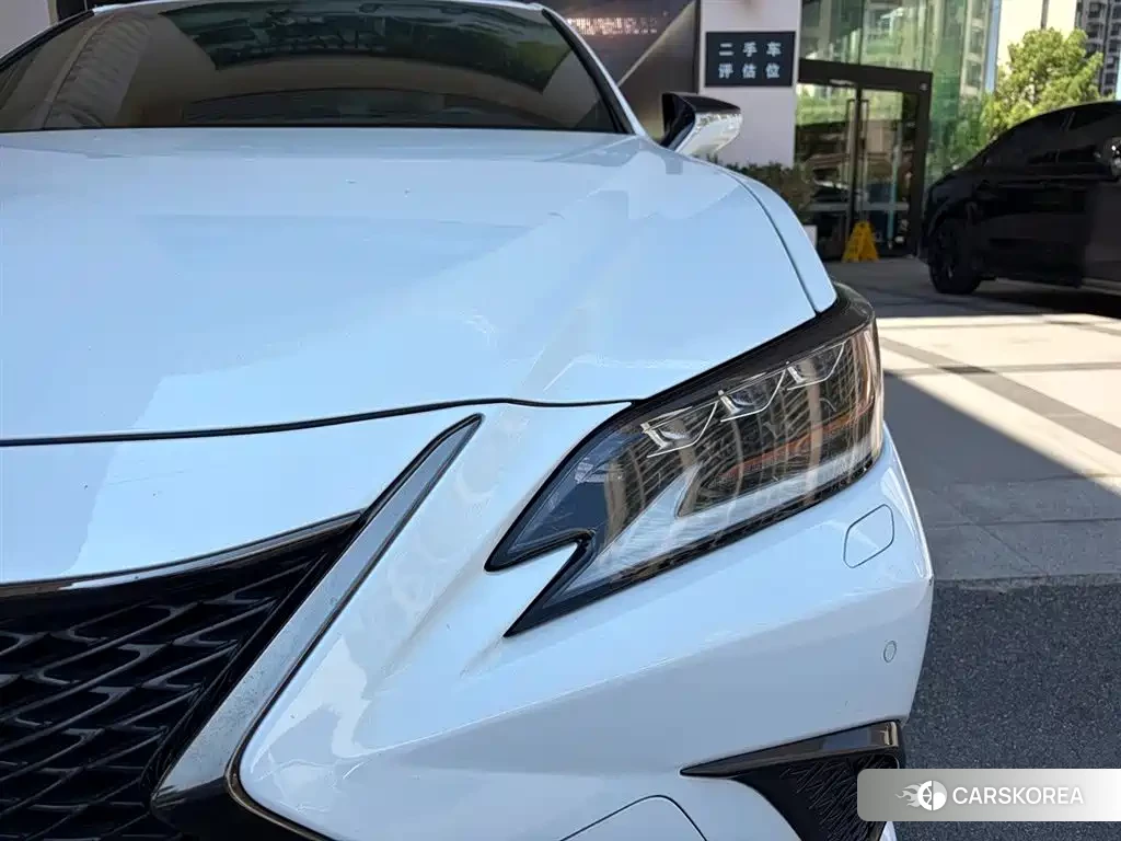 Lexus ES 2019 Белый из Китая, фото 4