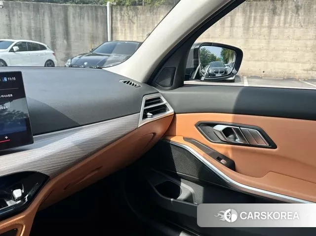 BMW 3 Series (G20) 2025 Серый из Кореи, фото 4