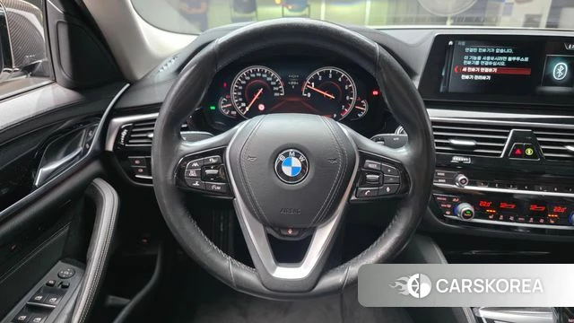 BMW 5 Series (G30) 2018 Белый из Кореи, фото 4