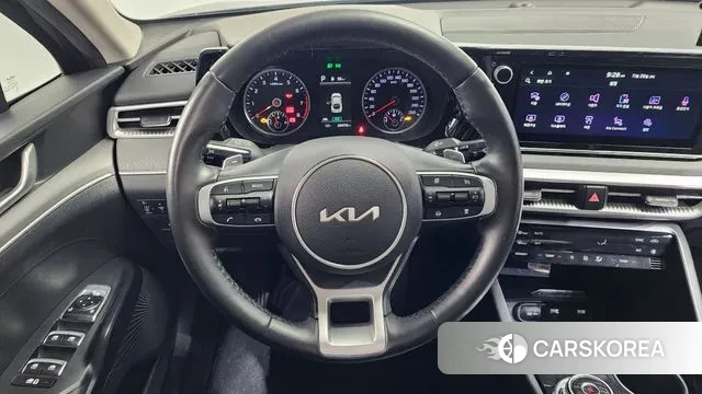 Kia K5 3rd generation 2023 Серый из Кореи, фото 4