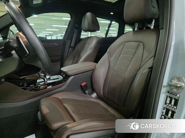 BMW X4 (G02) 2024 Цвет галактики из Кореи, фото 4