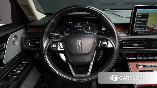 Lincoln Aviator 2nd generation 2021 Белый из Кореи, фото 4