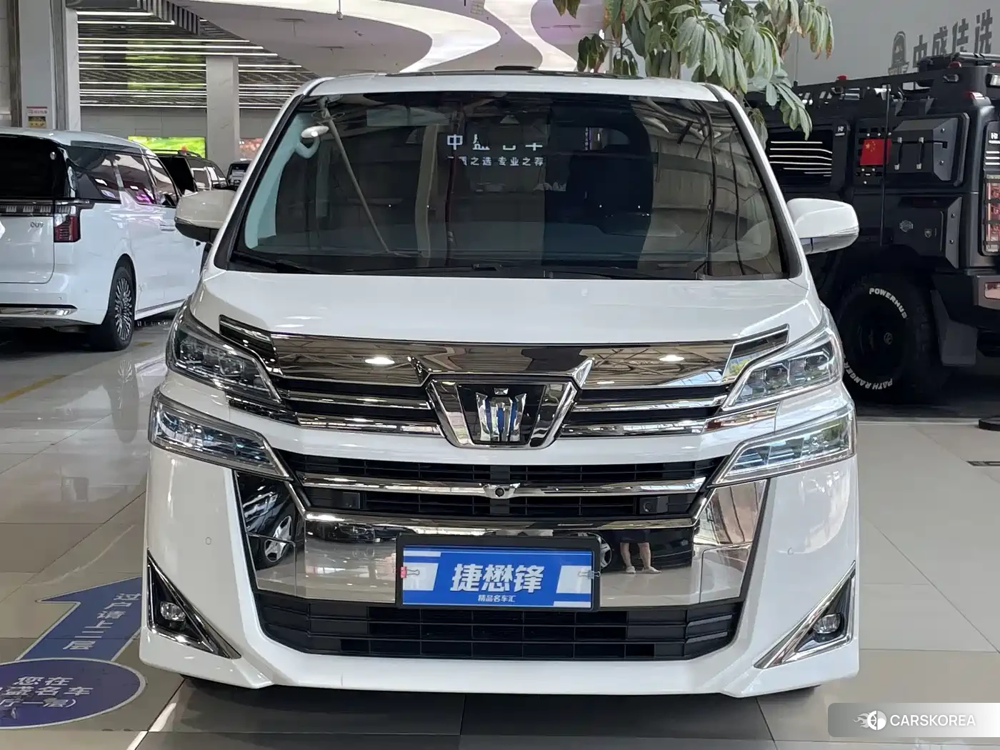 Toyota Vellfire 2021 Белый из Китая, фото 4
