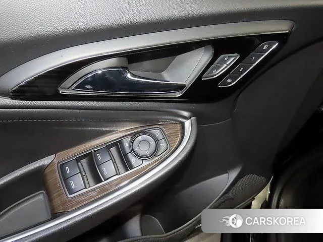 Chevrolet (GM Daewoo) All New Malibu 2018 Черный из Кореи, фото 4