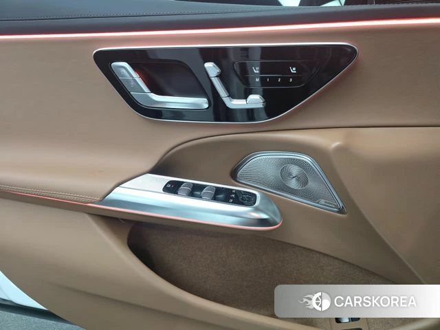 Mercedes-Benz E-Class W214 2026 Белый из Кореи, фото 4