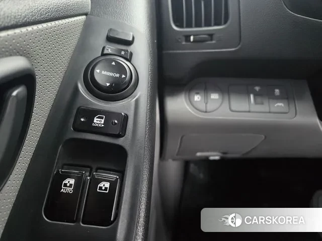 Hyundai The New Grand Starex 2018 Серебристо-серый из Кореи, фото 4