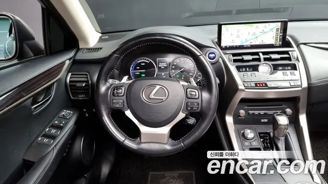 Lexus NX300h 2019 Серебристо-серый из Кореи, фото 4