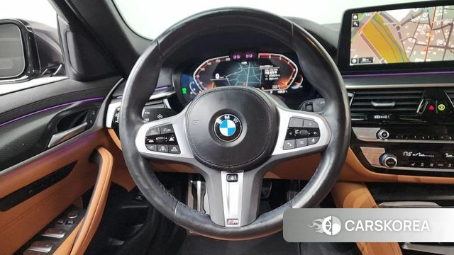 BMW 5 Series (G30) 2023 Черный из Кореи, фото 4
