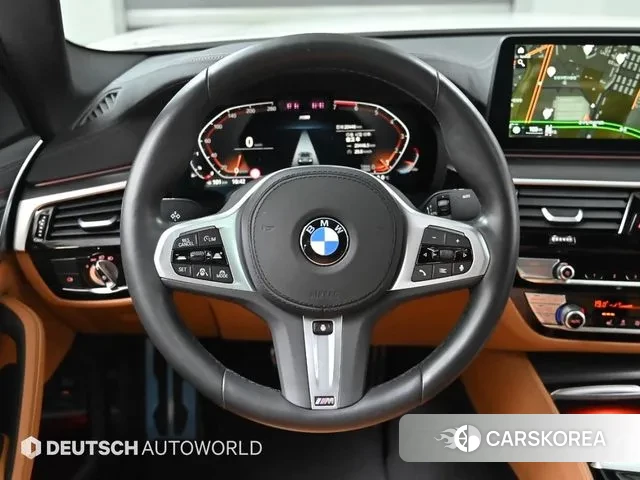 BMW 5 Series (G30) 2023 Белый из Кореи, фото 4