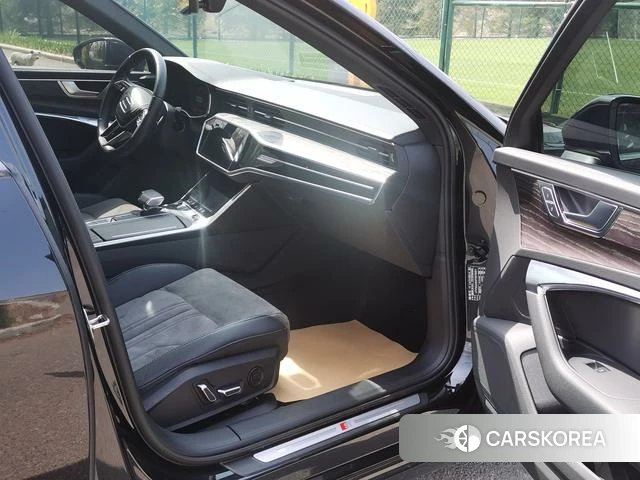 Audi A6L 2023 Черный из Китая, фото 4