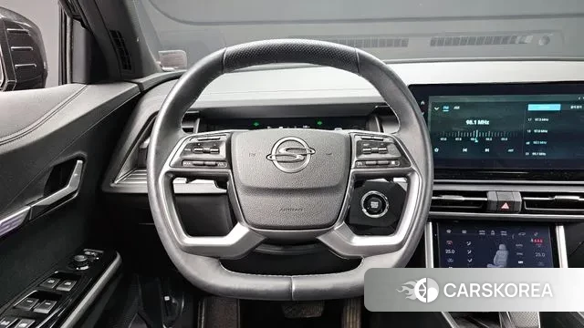 Ssangyong Torres 2023 Черный из Кореи, фото 4