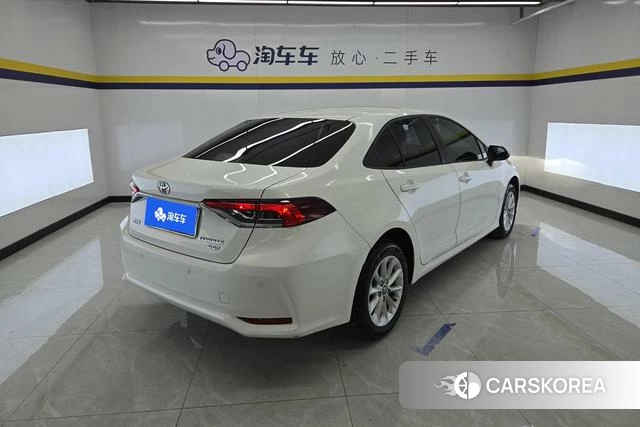 Toyota Corolla 2021 Белый из Китая, фото 4