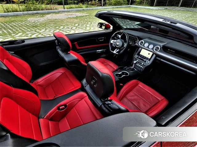 Ford Mustang 2023 Красный из Кореи, фото 4