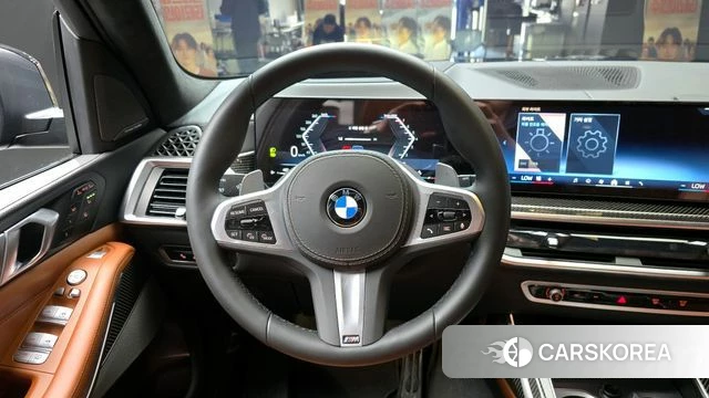 BMW X7 (G07) 2025 Черный из Кореи, фото 4