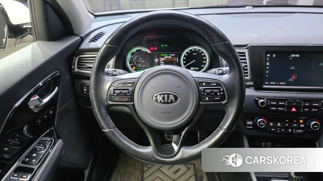 Kia Niro 2018 Белый из Кореи, фото 4