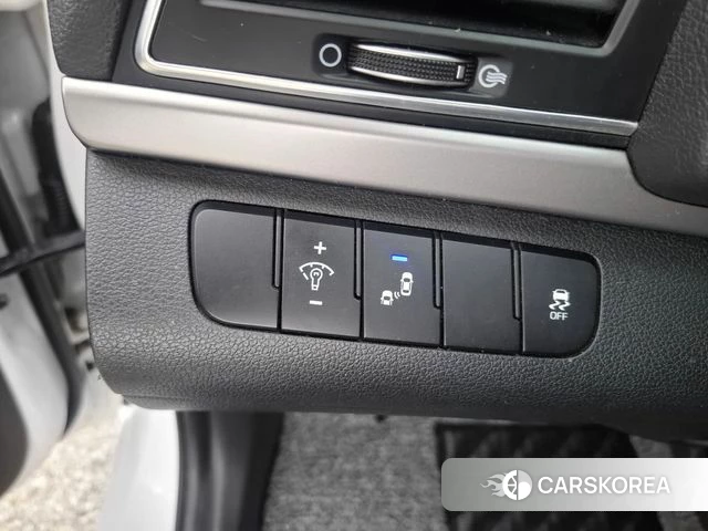 Hyundai Avante AD 2018 Белый из Кореи, фото 4