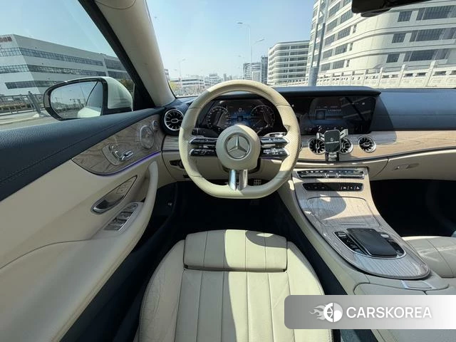Mercedes-Benz E-class (imported) 2021 Белый из Китая, фото 4
