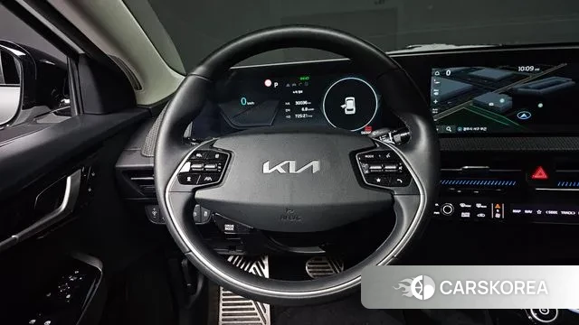Kia EV6 2023 Белый из Кореи, фото 4