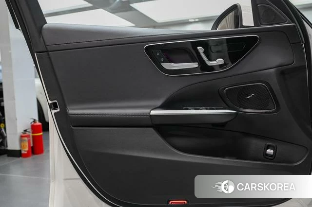 Mercedes-Benz Class C 2023 Белый из Китая, фото 4