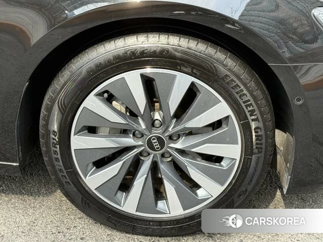 Audi A6L 2023 Черный из Китая, фото 4