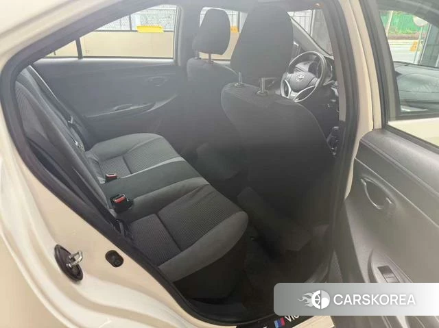 Toyota Vios 2023 Белый из Китая, фото 4