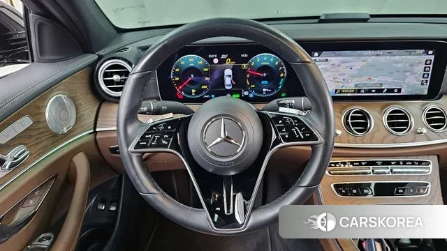 Mercedes-Benz E-Class W213 2021 Черный из Кореи, фото 4