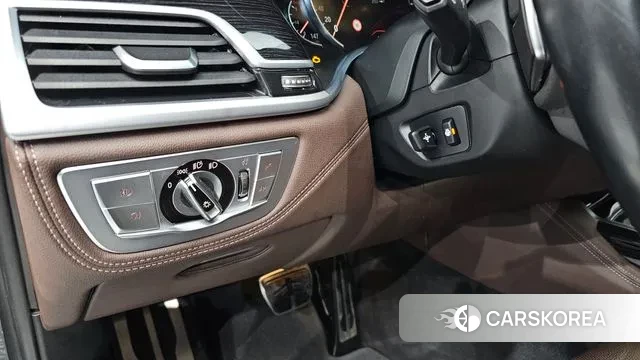 BMW 7 Series (G11) 2018 Черный из Кореи, фото 4