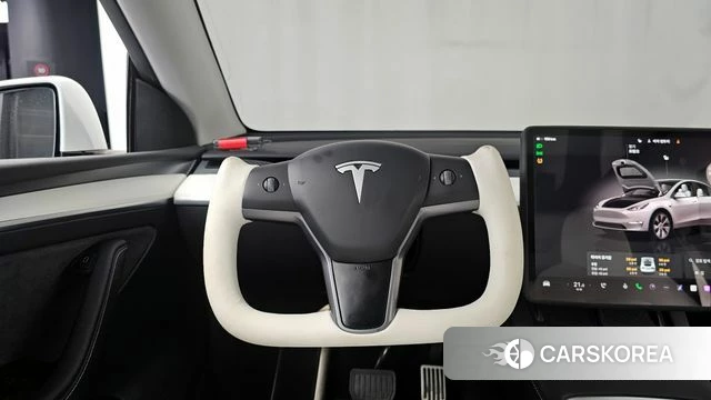 Tesla Model Y 2023 Белый из Кореи, фото 4