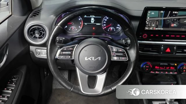 Kia The New K3 2nd generation 2022 Белый из Кореи, фото 4