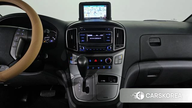 Hyundai The New Grand Starex 2018 Серебристо-серый из Кореи, фото 4