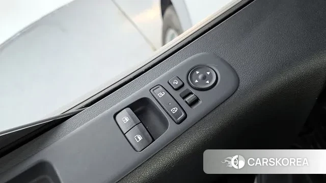 Hyundai Staria 2023 Серебряный из Кореи, фото 4