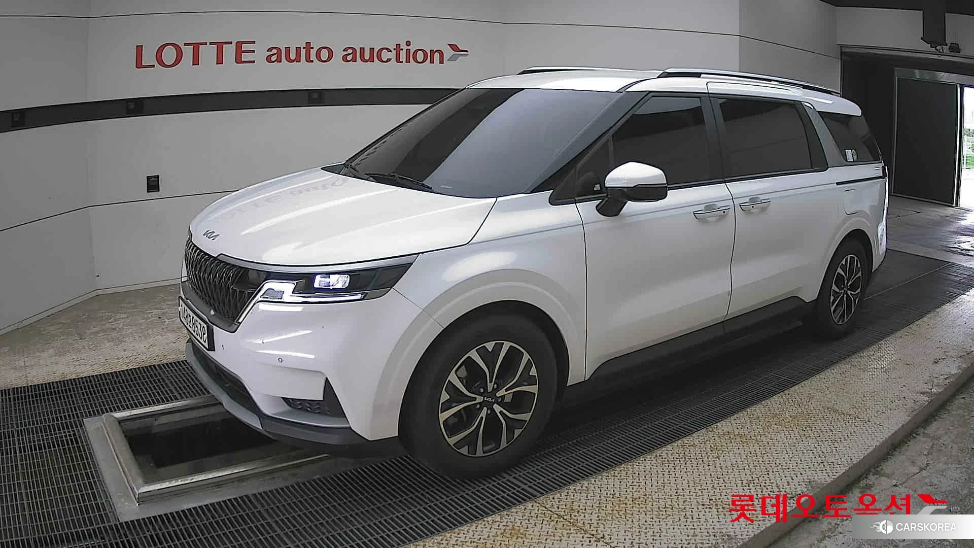 Kia Carnival 2022 Snow White Pearl (optional) из Кореи, фото 4