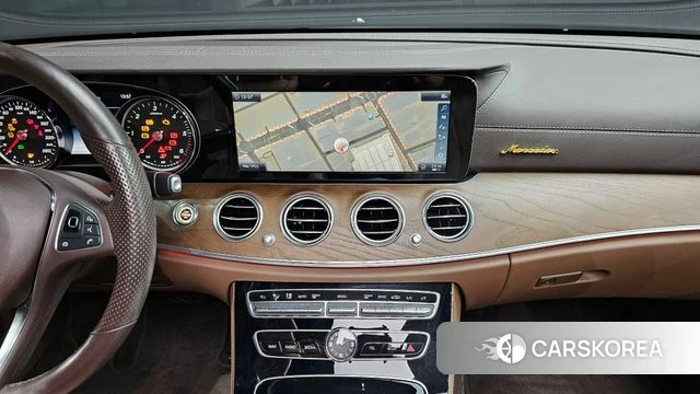 Mercedes-Benz E-Class W213 2018 Серый из Кореи, фото 4