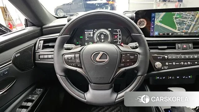 Lexus ES300h 7th generation 2025 Песочный из Кореи, фото 4