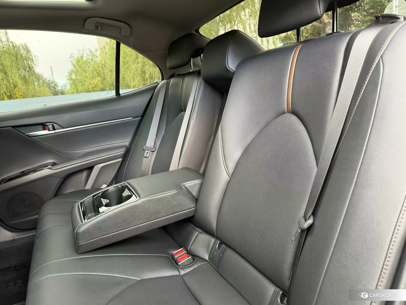 Toyota Camry 2021 Белый из Китая, фото 4