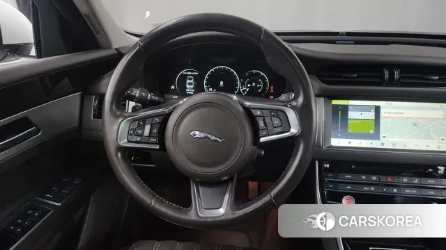 Jaguar XF (X260) 2018 Белый из Кореи, фото 4